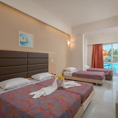 Golden Odyssey Hotell 4*