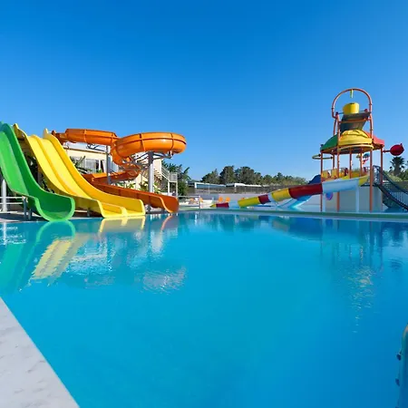 Golden Odyssey Hotell 4*