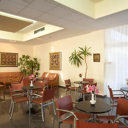 Golden Odyssey Szálloda 4*