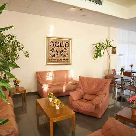 Hotell Golden Odyssey 4*