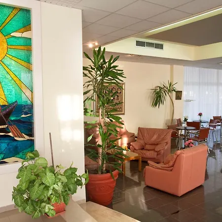Hotell Golden Odyssey 4*