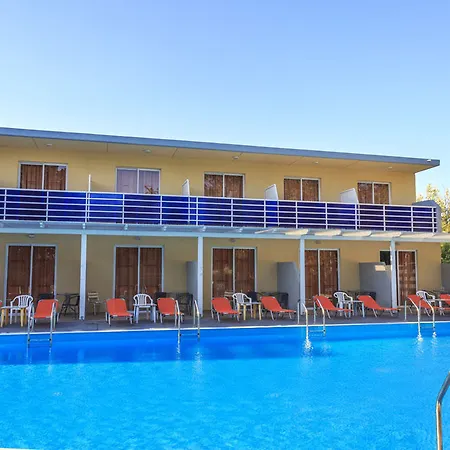 Golden Odyssey Hotell